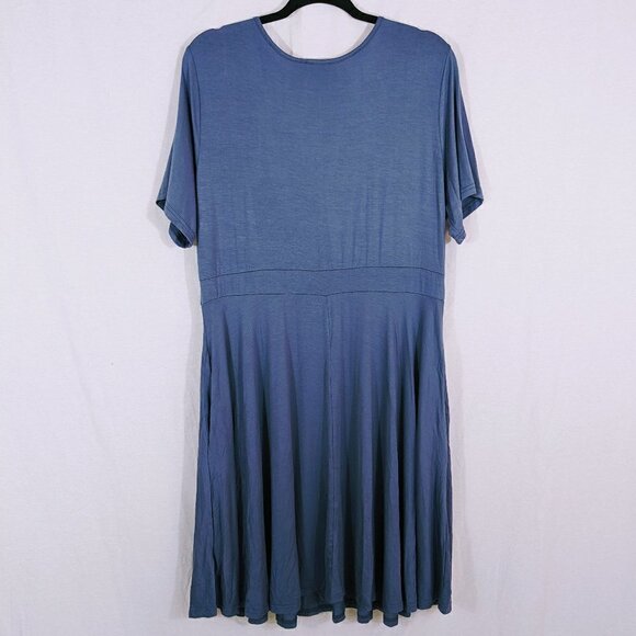 Ahlaray Light Purple Short Sleeve Stretch Dress w/Crossover Neckline Size 2x - Picture 2 of 4